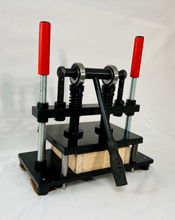 Load image into Gallery viewer, BIG Squeeze Capper for Disposables (50 at-a-time in 10 Seconds)